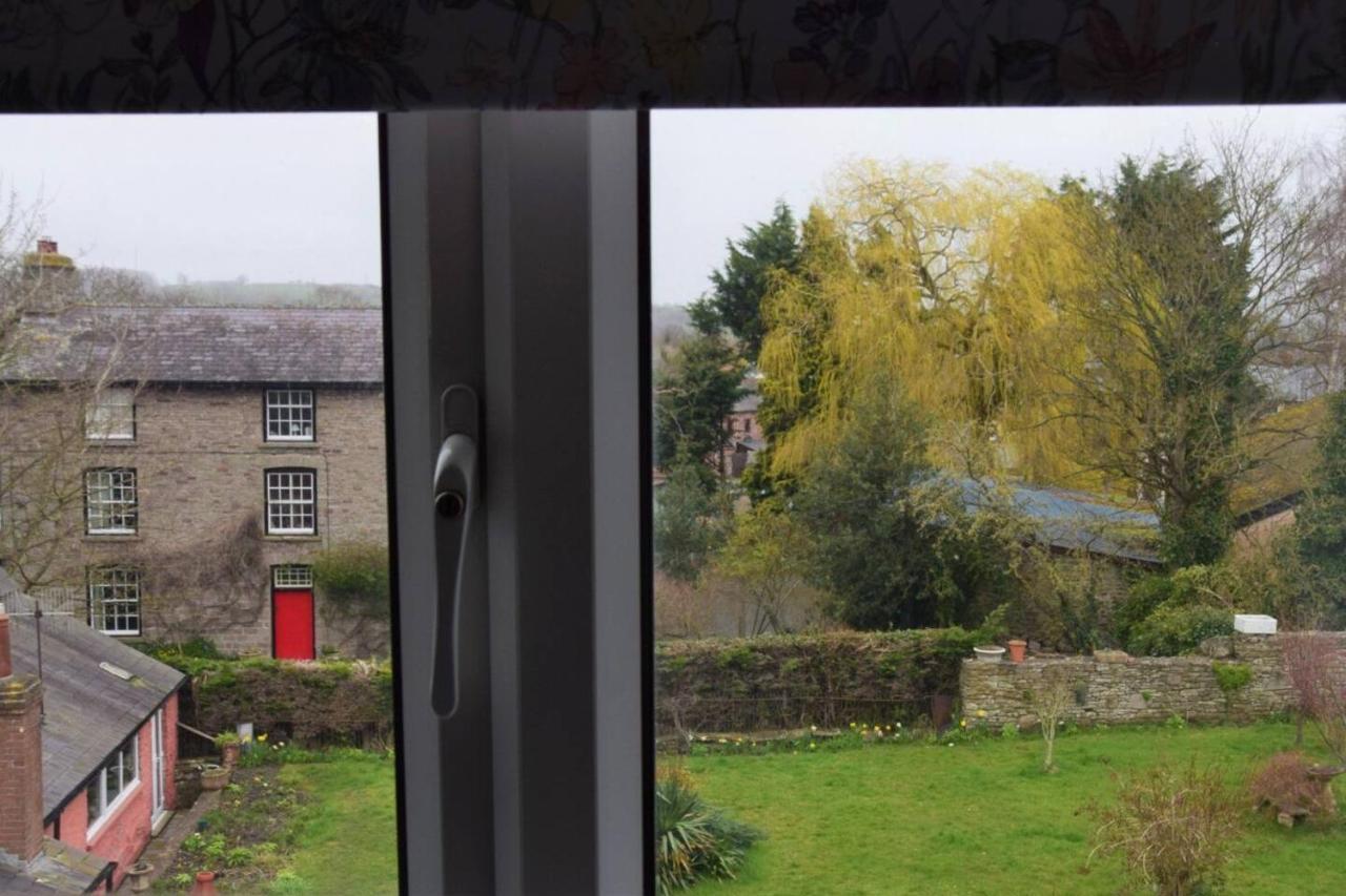 Charming 3-Bed Apartment In Talgarth Powys Brecon Dış mekan fotoğraf